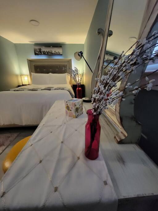 Comfy And Chic Boston Apartment! Free Parking Bagian luar foto