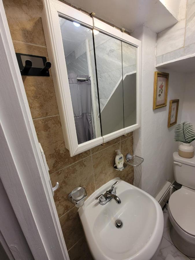 Comfy And Chic Boston Apartment! Free Parking Bagian luar foto