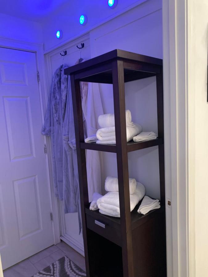 Comfy And Chic Boston Apartment! Free Parking Bagian luar foto