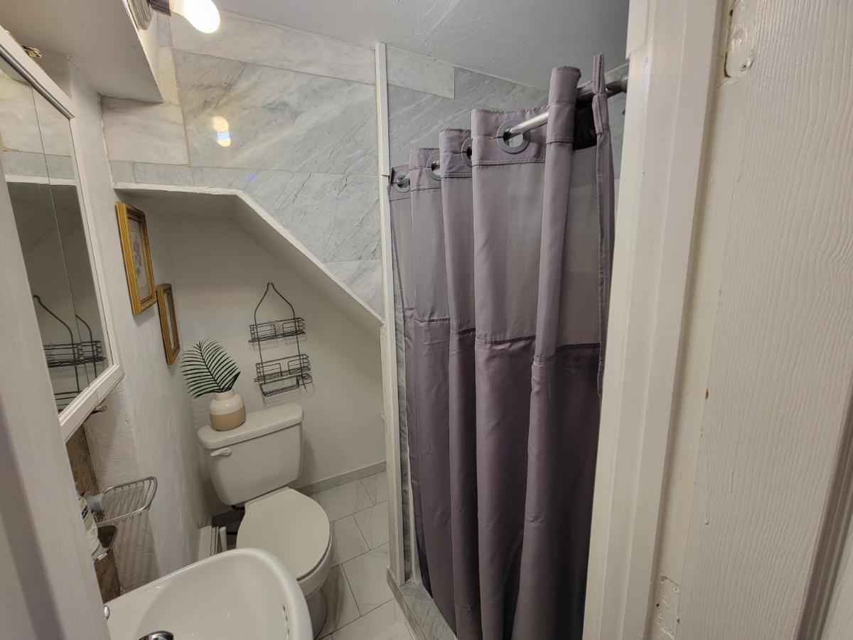 Comfy And Chic Boston Apartment! Free Parking Bagian luar foto