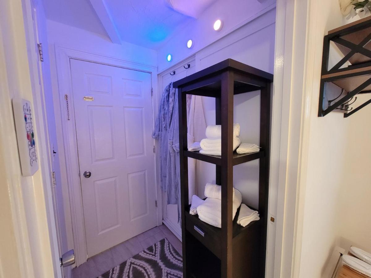 Comfy And Chic Boston Apartment! Free Parking Bagian luar foto
